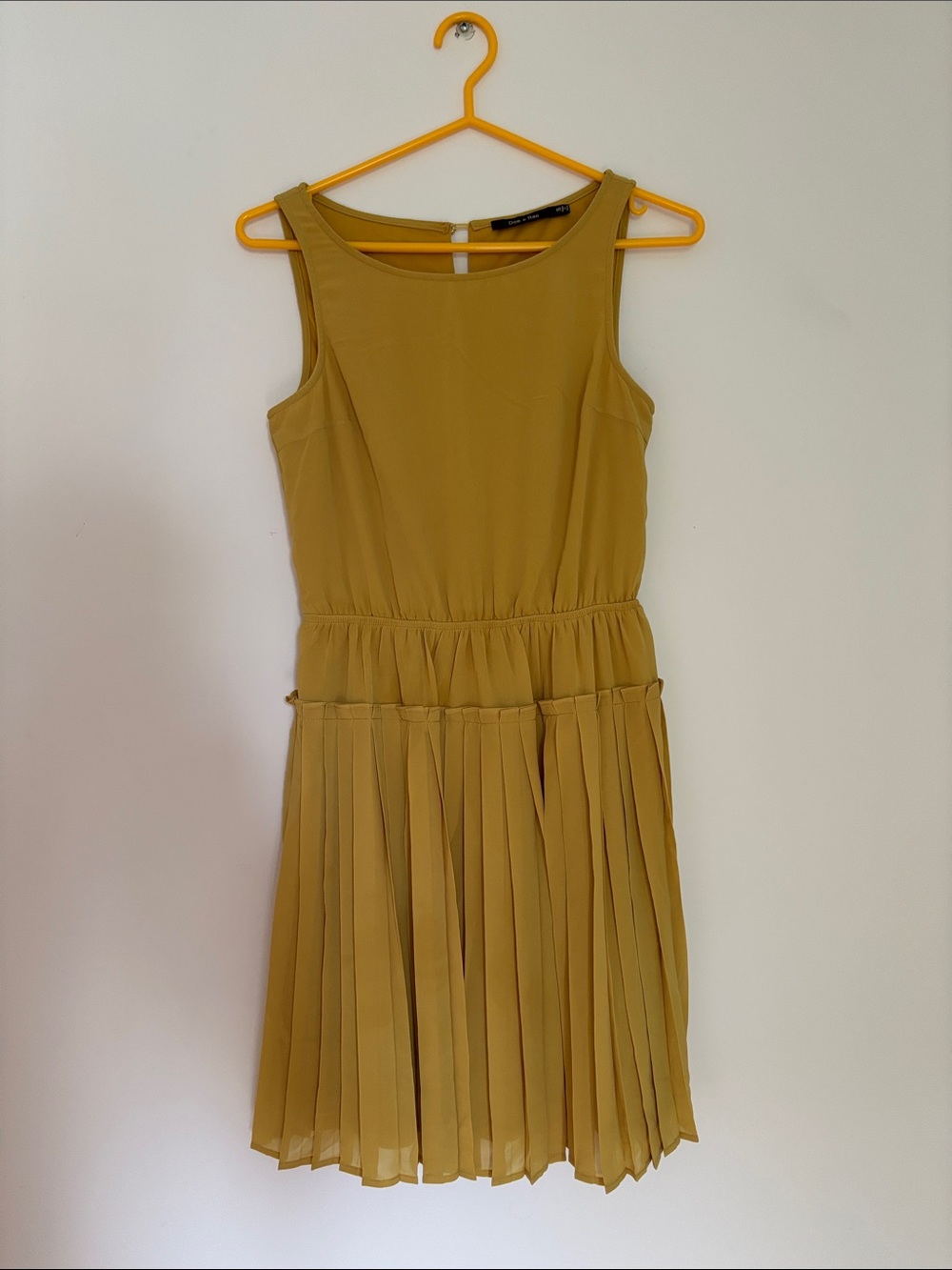 Sleeveless Pleated Midi Dress in Mustard Yellow